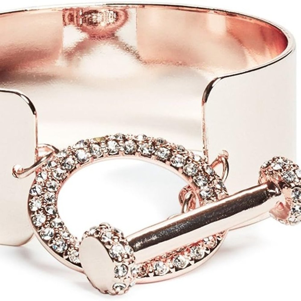 GUESS women's rose gold tone oversized toggle bracelet